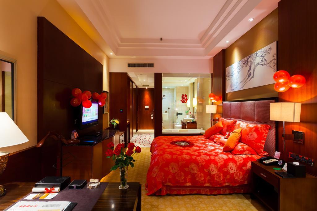 Celebrity City Hotel Чэнду Экстерьер фото