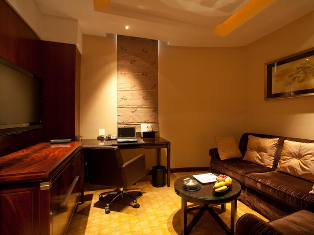 Celebrity City Hotel Чэнду Номер фото