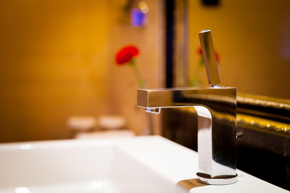 Celebrity City Hotel Чэнду Экстерьер фото