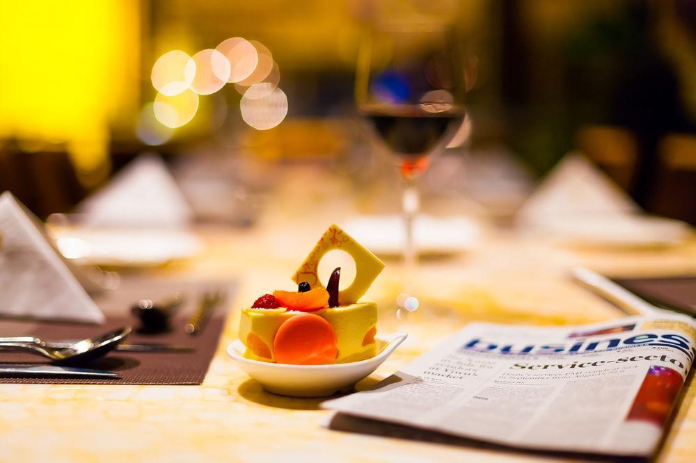 Celebrity City Hotel Чэнду Экстерьер фото