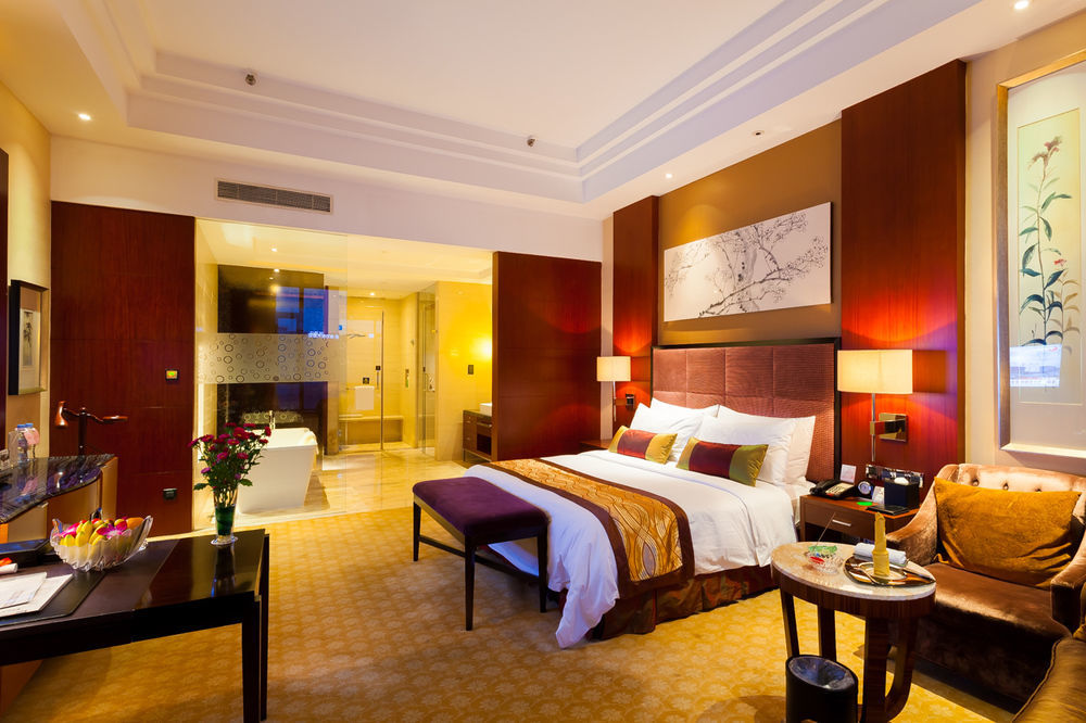 Celebrity City Hotel Чэнду Экстерьер фото