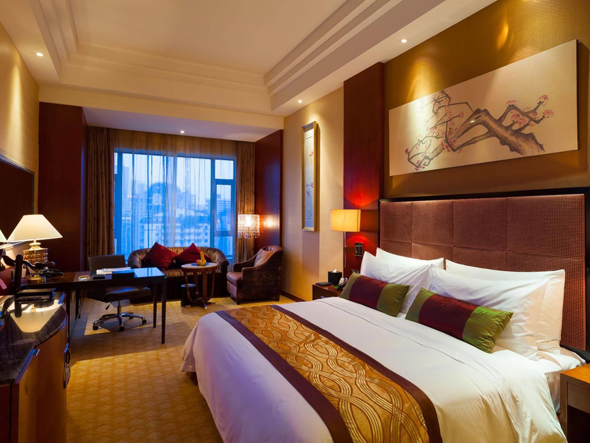 Celebrity City Hotel Чэнду Экстерьер фото
